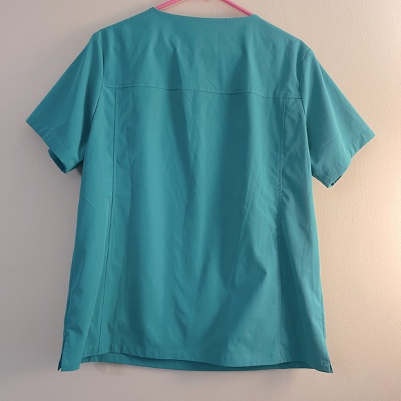 Medelita Vista Scrub Top - Picture 3 of 4